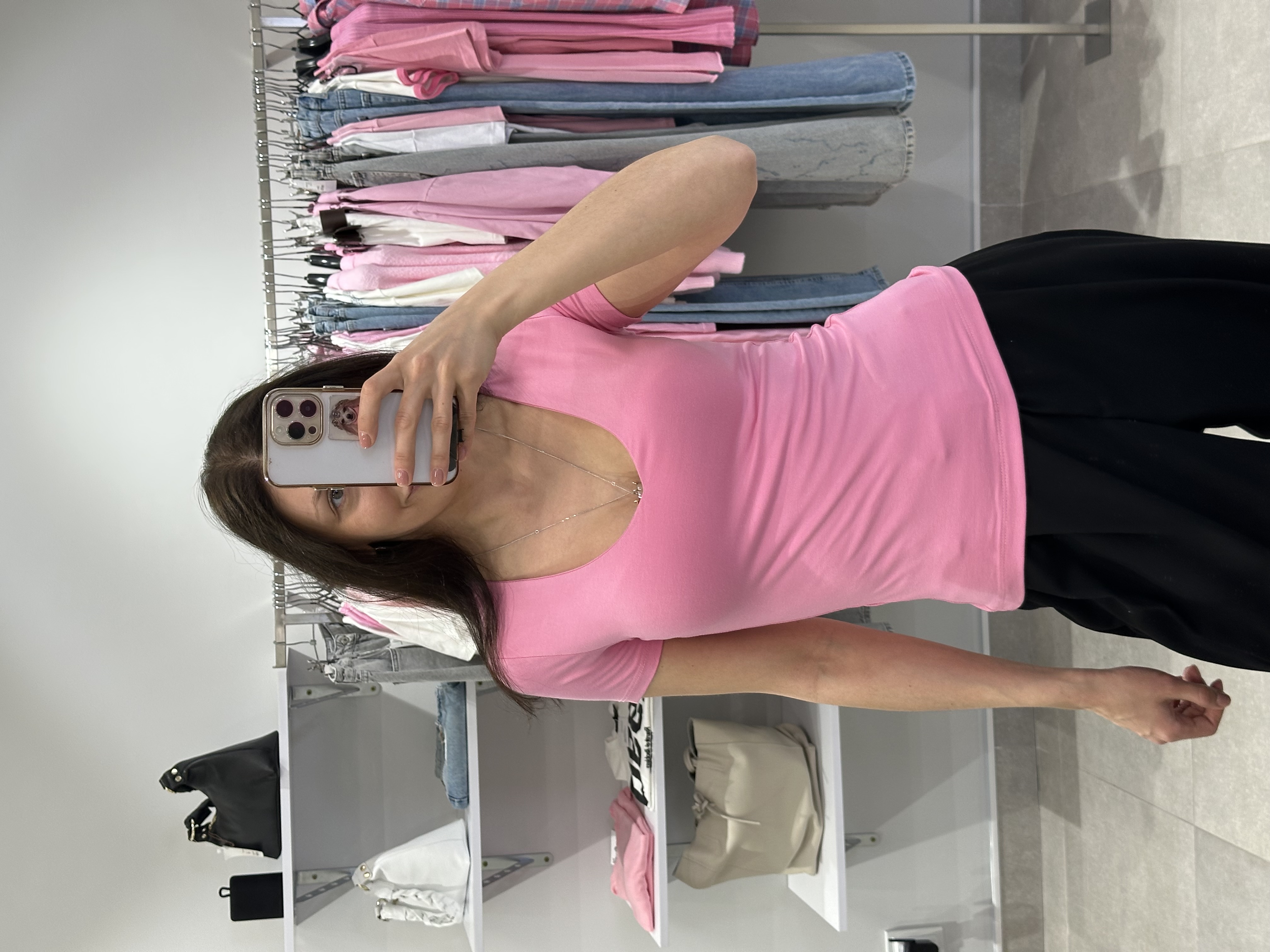 Футболка силуетна V-виріз 5191 рожевий