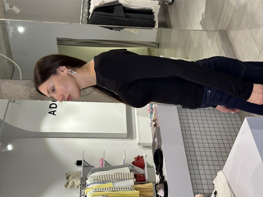 Лонгслів виріз човником чорний, M