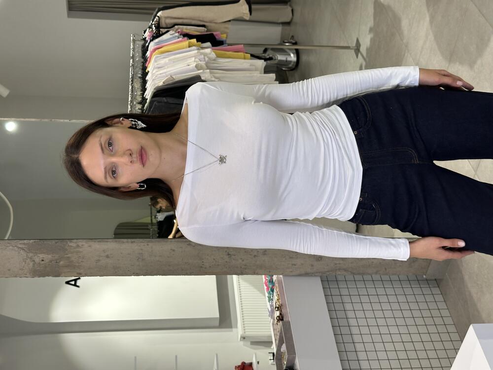 Лонгслів виріз човником білий