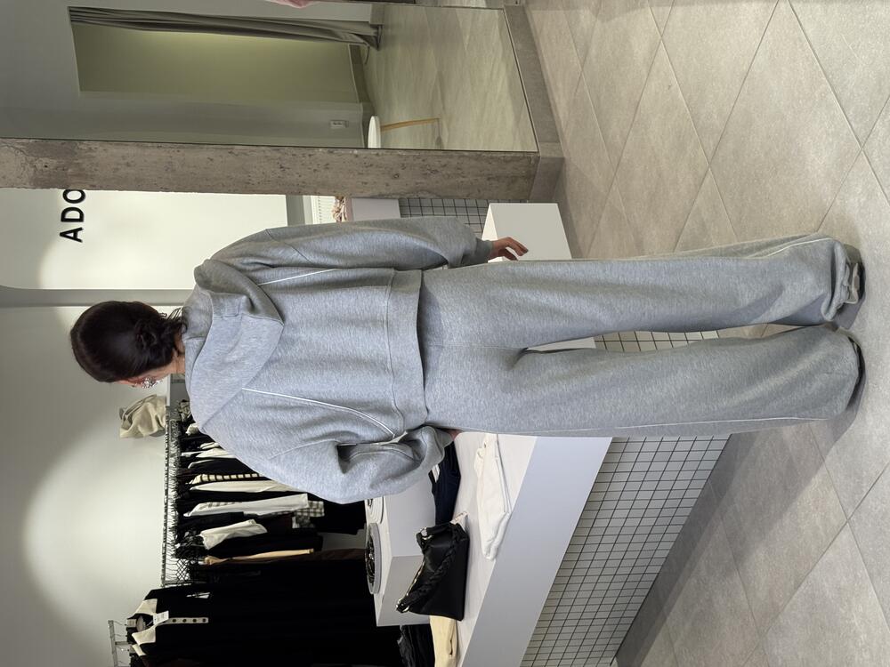 Костюм трьохнитка 30-1 темно-сірий меланж з білими лампасами, M