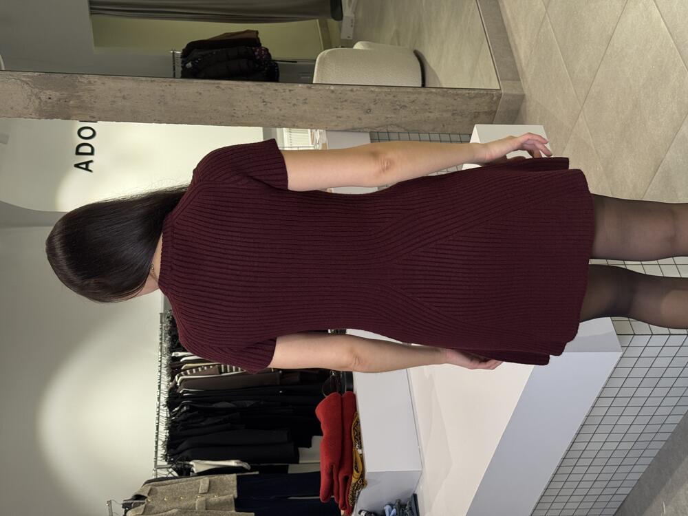 Сукня тепла з акцентом на талії короткий рукав бордо, one size