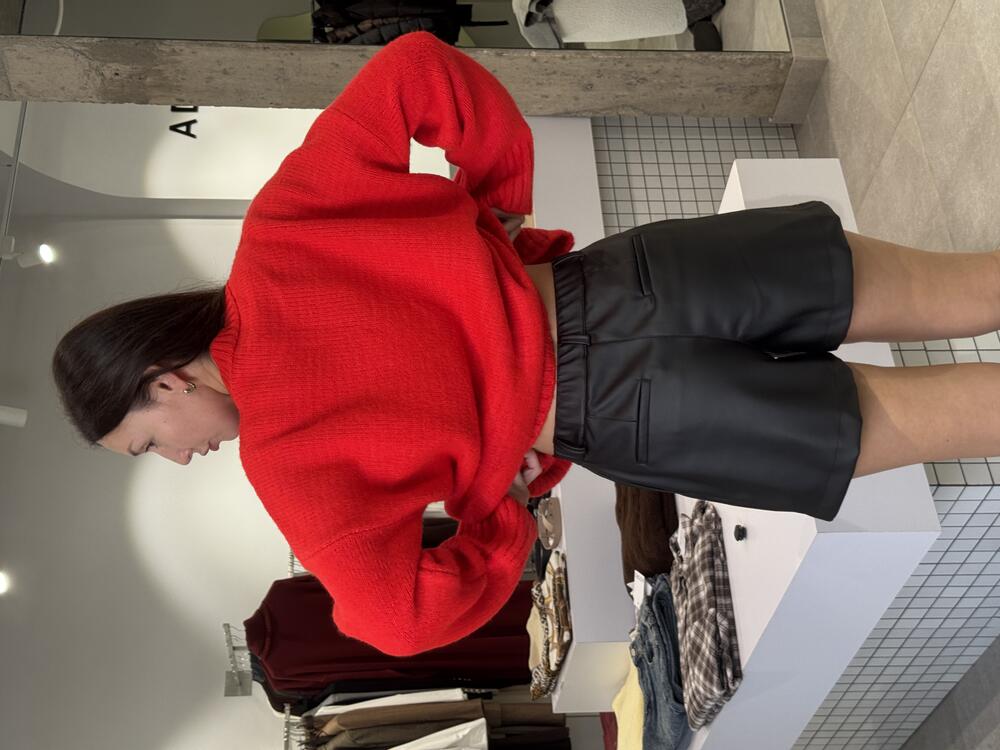 Шорти екошкіра чорний, M