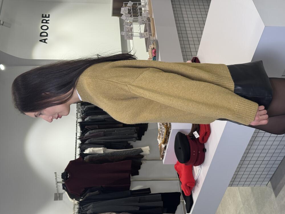 Светр базовий minimalist yet гірчиця, one size