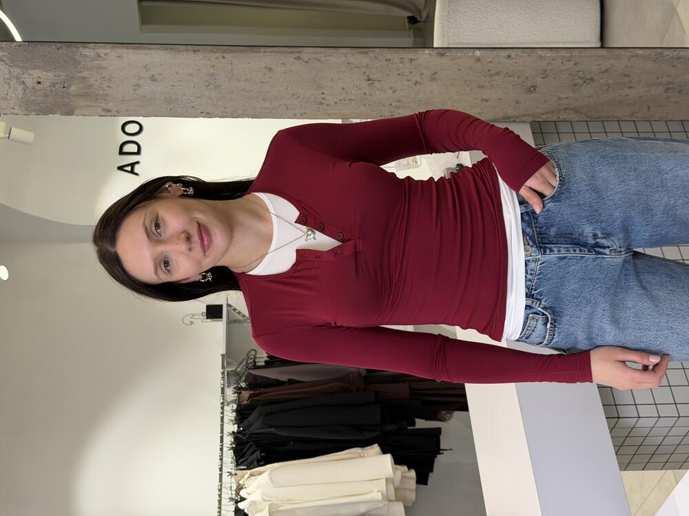 Лонгслів на гудзиках 